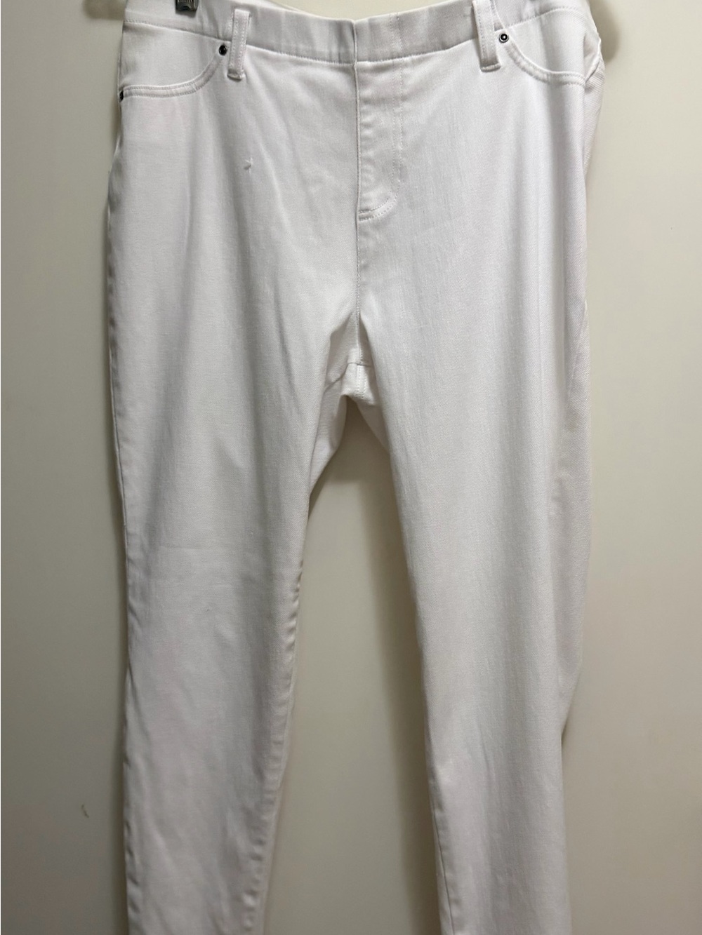 Classic white denim slim-fit jeans